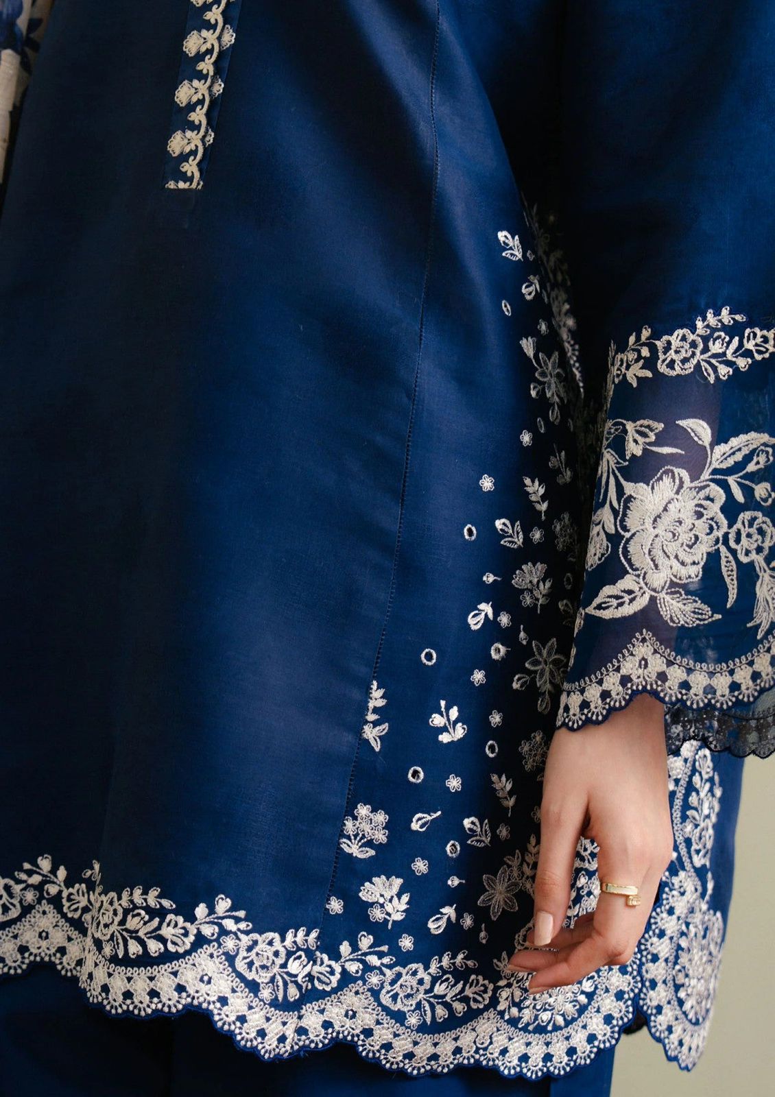 Coco Unstitched 3 Pc Dhanak stuff