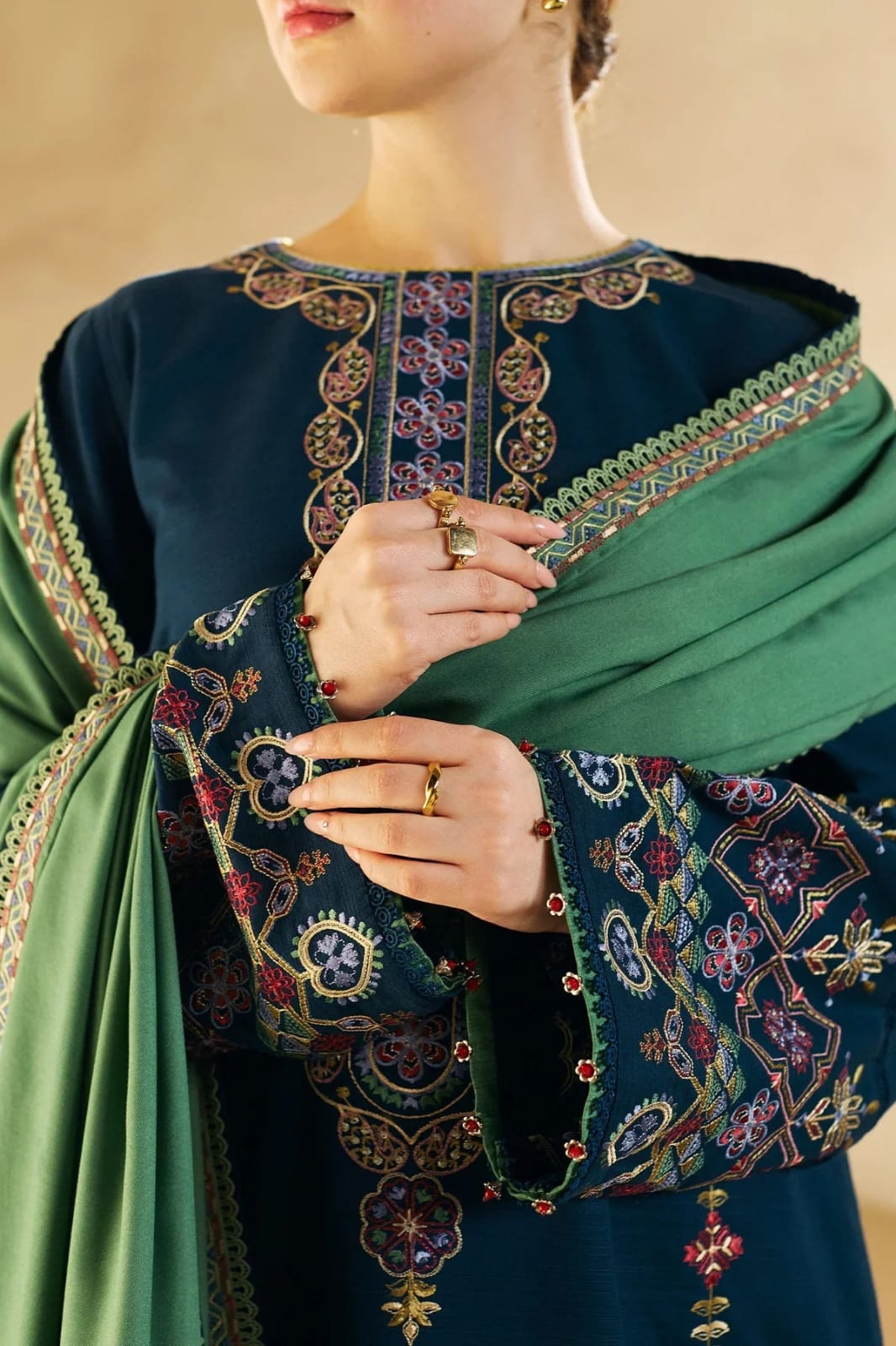 zara shah jaha embroidere dhanak dress