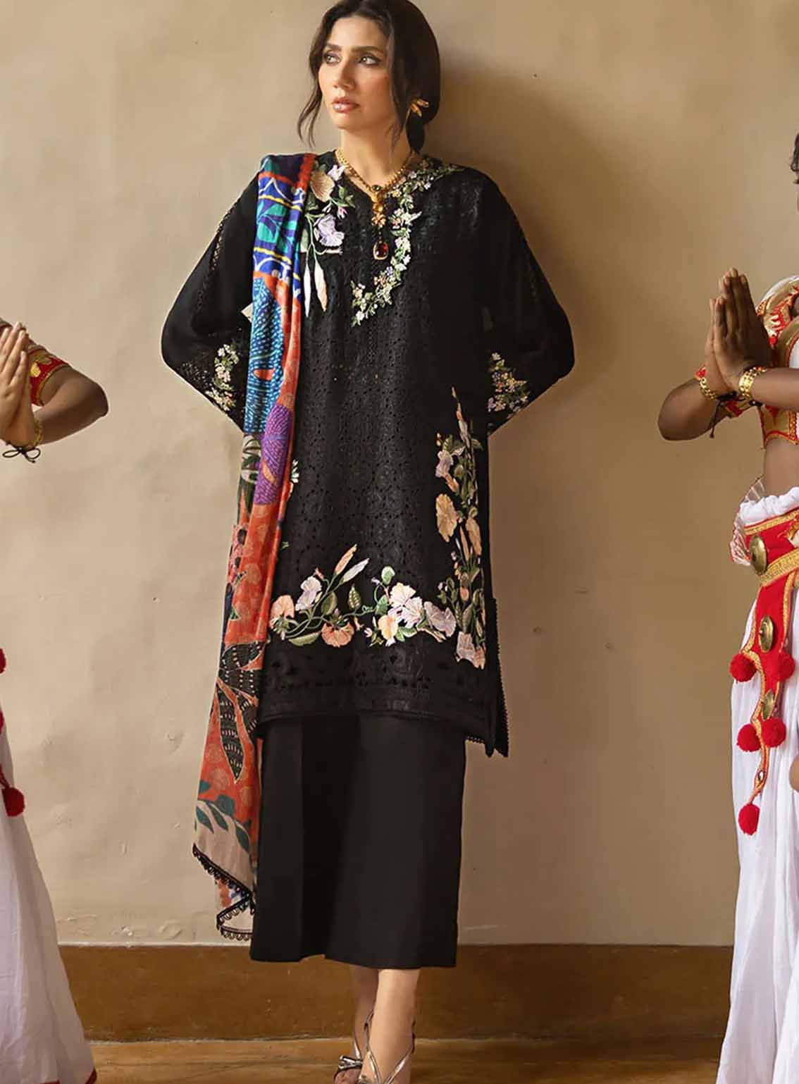 Mushq Unstitched 3 Pc Dhanak stuff