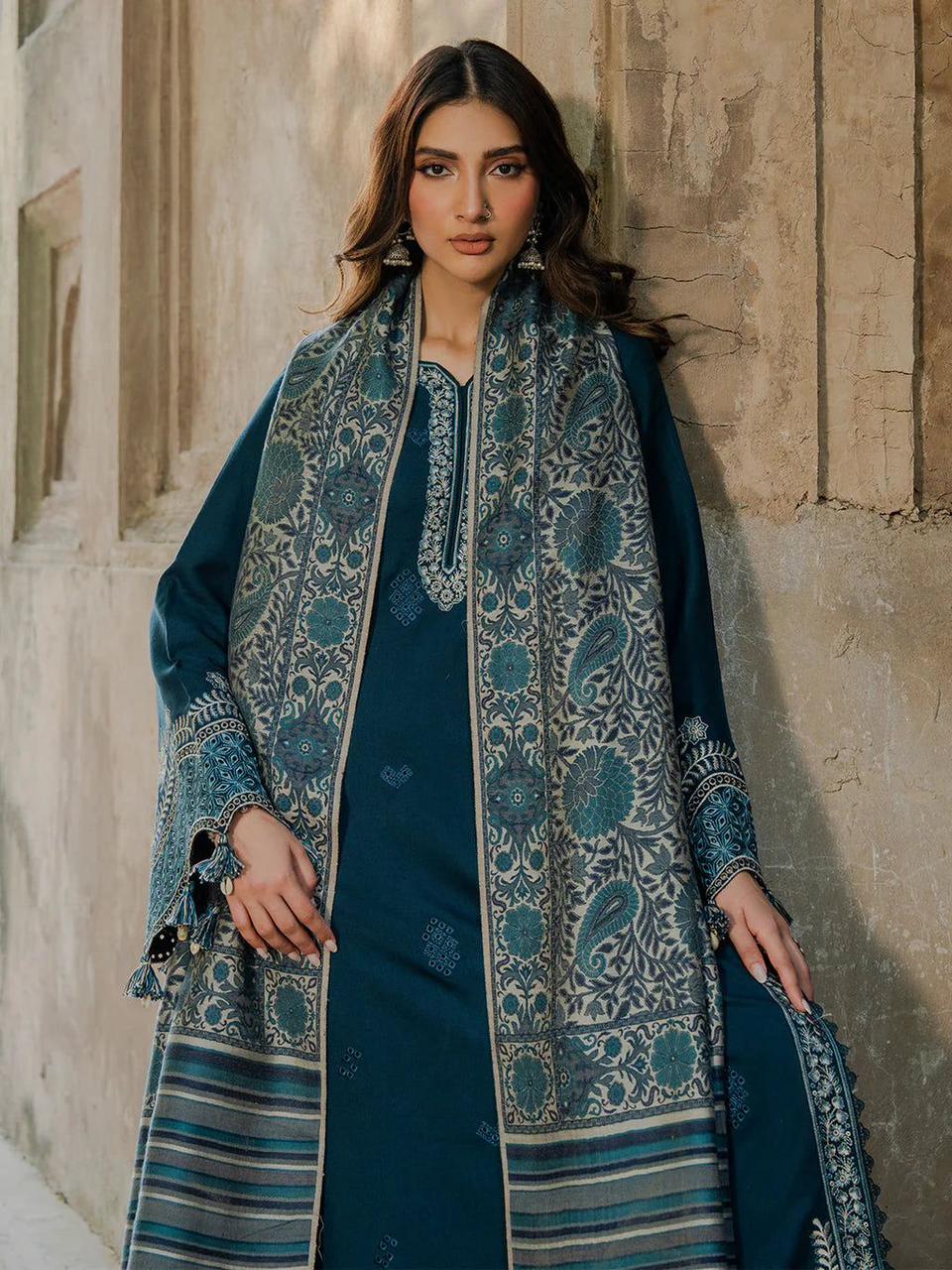 Izel Embroidered Unstitched 3 Pc Dhanak stuff